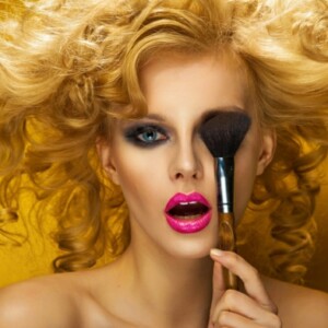Make-Up-Tricks-rosa-Lippen-Dauerwelle-Pinsel-für-Puder