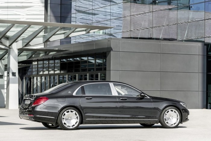 Mercedes-Maybach-S-600-luxusmobil-hintere-Türen-Linienführung-spezielle-Dämmung