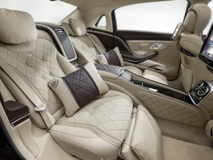 Mercedes-Maybach-S-Klasse-luxuriöse-Chauffeurslimousine-Coupé-Kopffreiheit-erhöht