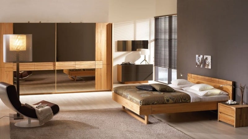 Schlafzimmer-Kleiderschrank-aus-massivem-Holz-Schiebetüren-V-RIVERA-Voglauer