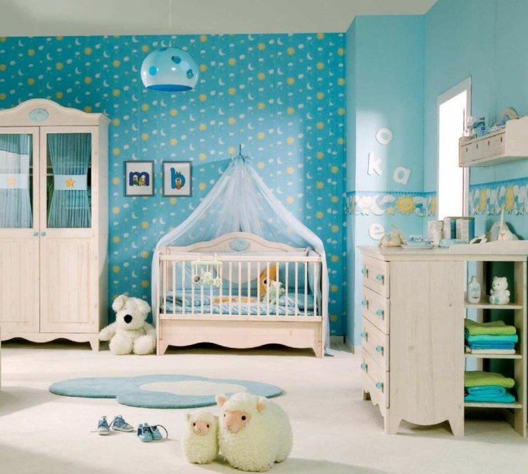 babyzimmer gestalten blau-wandfarbe-tapeten-jungen-design-himmelbett-teppich