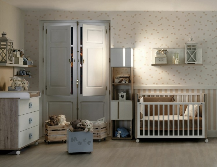 babyzimmer gestalten tapete-romantisch-jungen-blau-akzente-fenstergestaltung-originell