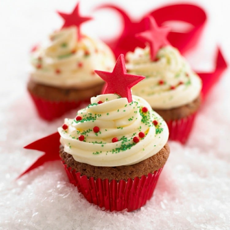 cupcakes-für weihnachten creme weiss stern deko dessert