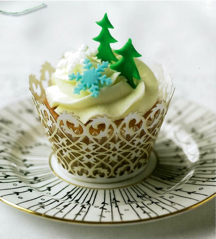 cupcakes-für weihnachten elegant design dekorationen tanne schneeflocke