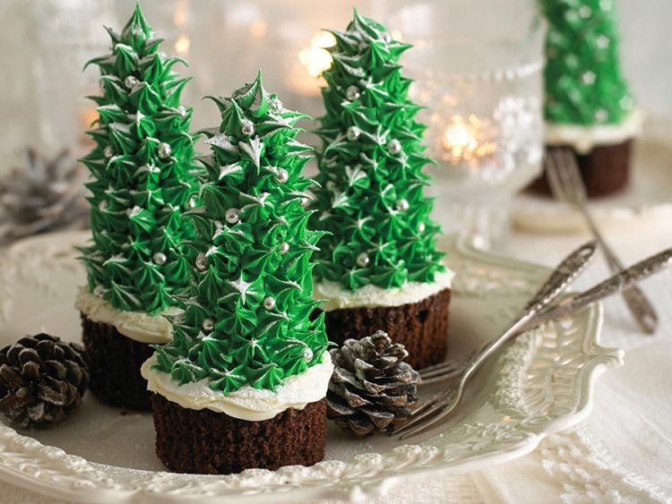 cupcakes für weihnachten ideen-tannenbaum-eiswaffel