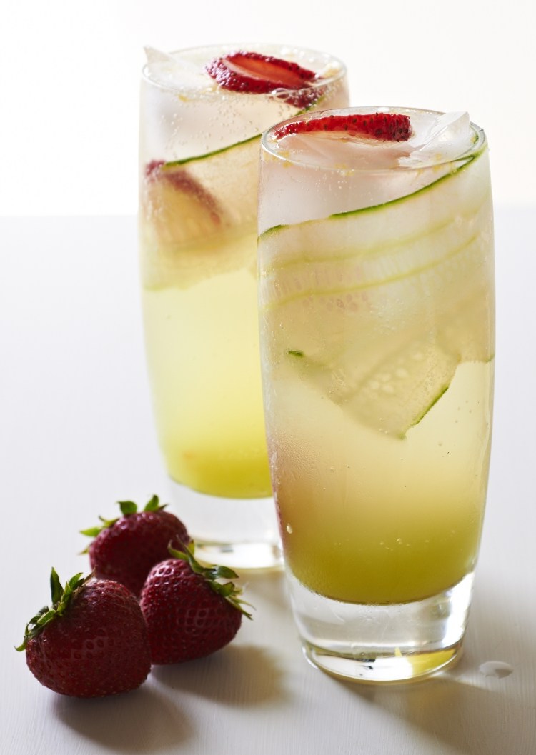 erdbeeren-gurken-cocktail-alkoholfrei-sommer