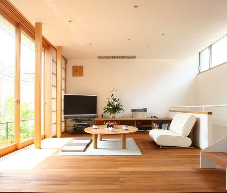 feng-shui-wohnzimmer-tipps-holzbodenbelag-minimalistisch