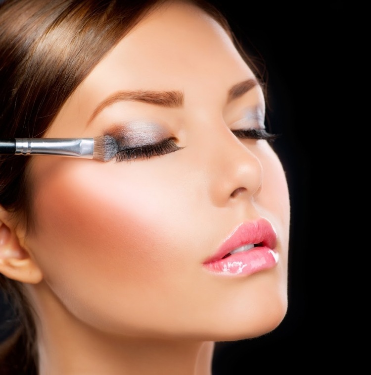 Lidschatten Tipps augen-make-up-augenform