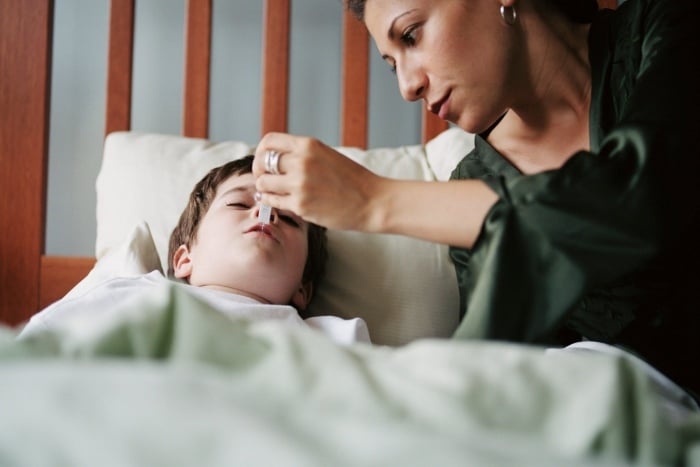 magendarm-grippe-bei-kindern-symptome-und-gefahren