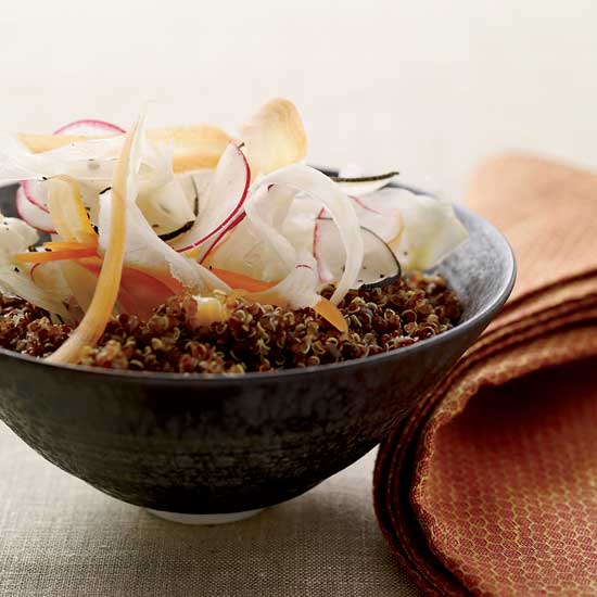 quinoa-salat-rezept-geriebenen-gemuesen