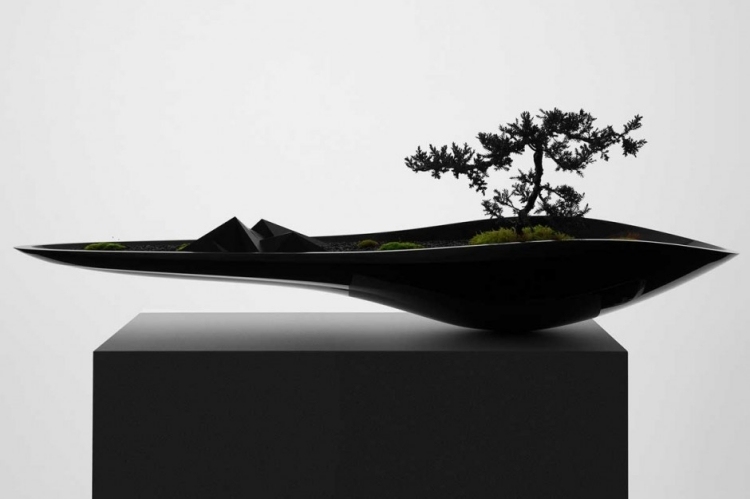 schwarze-bonsaischale-modern-skulpturale-form