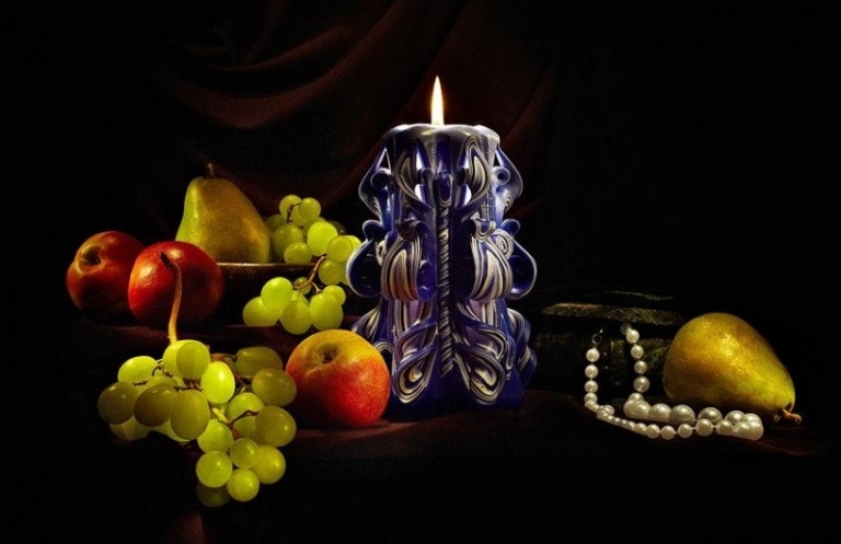 schön-geschnitzte-Kerzen-handgemacht-Acryllack-für-brillanten-Glanz-natalia-burikov