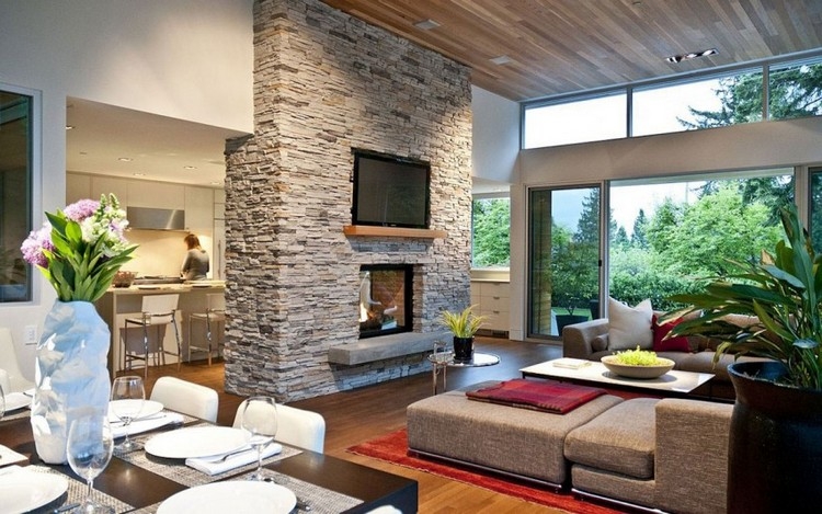 Steinwand im Wohnzimmer