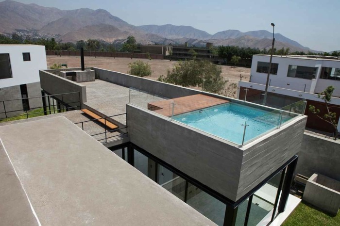 swimming-Pool-auf-der-Dachterrasse