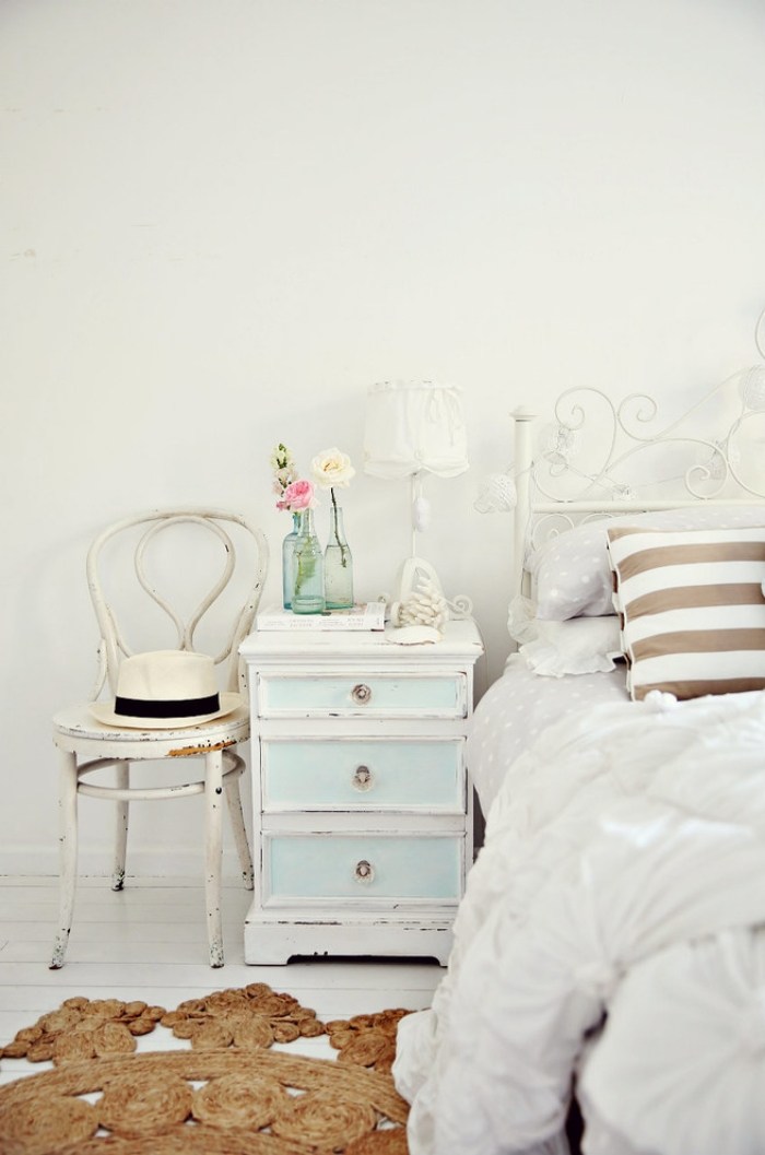 unmoderne-möbel-accessoires-schlafzimmer-einrichten-shabby-style-ideen