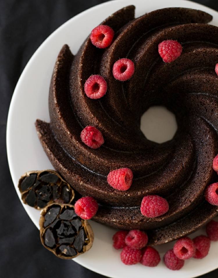 veganer schwarze Schokolade Kuchen backen schnell einfach