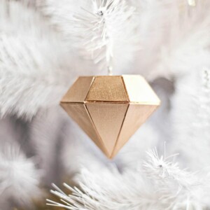weihnachtsdeko aus holz diamant gold weiss tannenbaum