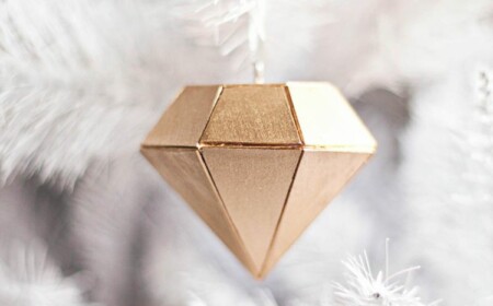 weihnachtsdeko aus holz diamant gold weiss tannenbaum