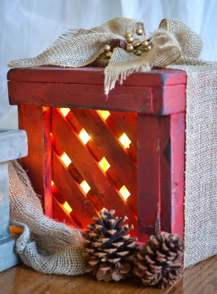 Weihnachtsdeko Holz laterne idee geschenk tannenzapfen leinen
