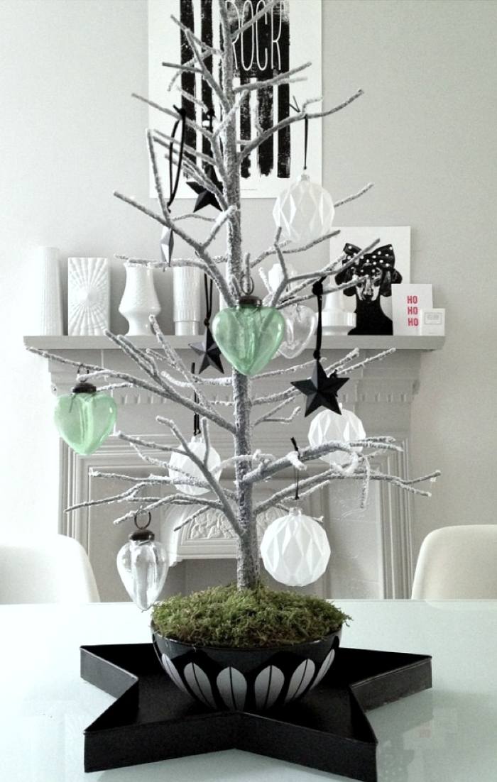 weihnachtsdeko-skandinavisch-mini-tannenbaum-moos