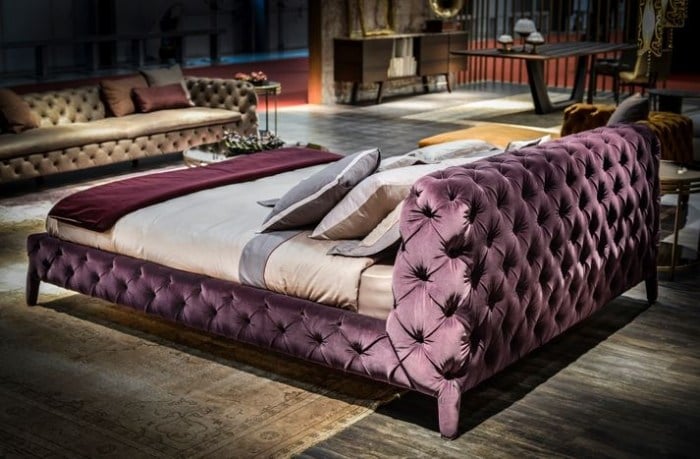 Designer-Sofa-Windsor-Samtbezug-edel-klassisch-gestepptes-Rhomben-Muster