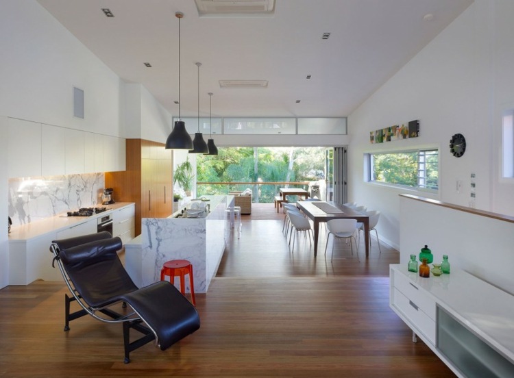 Einfamilienhaus schmalem Grundstück Einrichtung Ideen Wohnzimmer Küche
