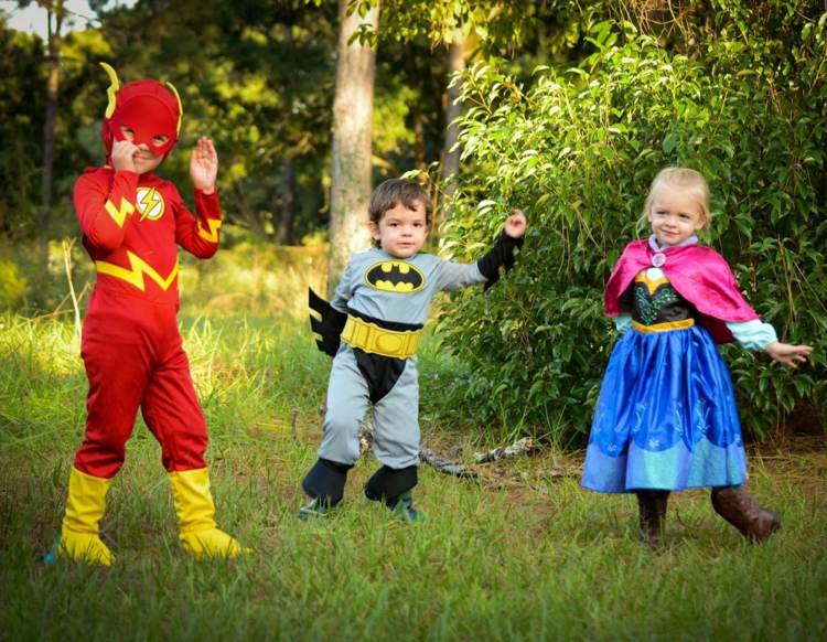 Faschingskostüme selber machen Kinder Flash Batman Jungen Prinzessin Mädchen