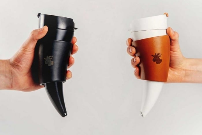 Kaffee-umhängetauglich-machen-wiederverschließbar-trinkhorn