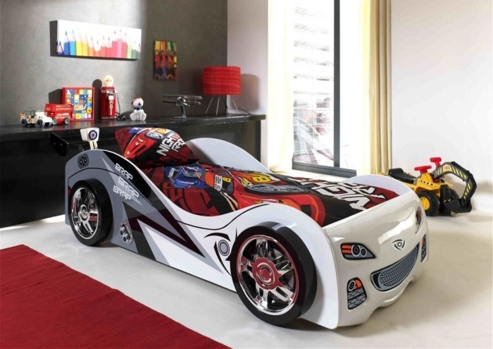 Kinderbett-Auto-Lattenrost-Rennauto-hochglanz-weiß-MDF-lackiert