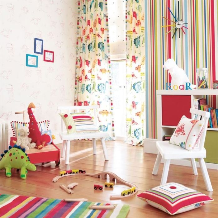 Kinderzimmer-Vorhänge-bunt-bedruckt-Streifen-Tierische-Muster-Ideen