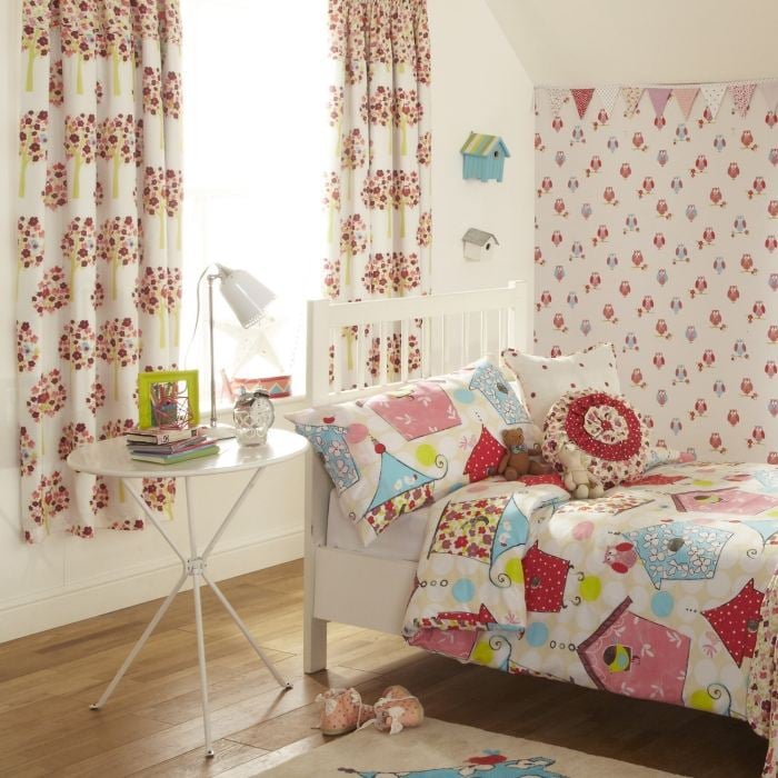 Kinderzimmer-Vorhänge-bunte-Muster-floral-farbenfrohe-bettwäsche