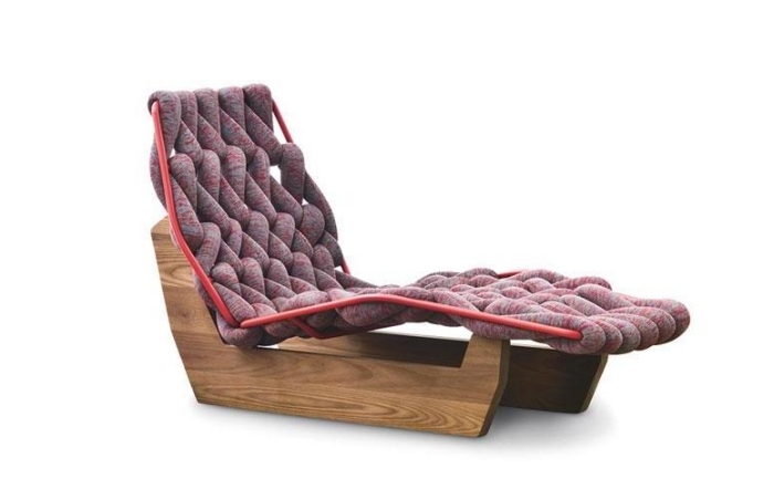 Lounge-Sessel-biknit-großzügige-Sitzfläche-Holzgestell-Entspannungsmöbel