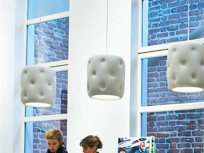 Wohnzimmerlampen-Chester-Leder-Pendelleuchten-bERT&dENNIS-design-studio