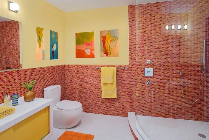 badezimmer-gestaltung-eck-glas-dusche-gelb-rot-mosaik-fliesen-Eisner-Designs
