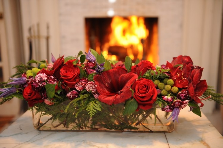 Blumen online bestellen blumenbesteck-weihnachten-rosen-amarylis-gruen