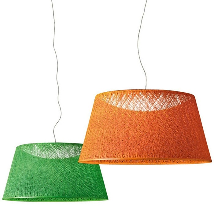 bunte-Lampenschirme-höhenverstellbar-in-Grün-und-Orange