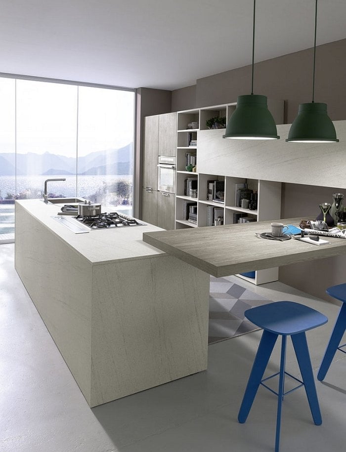küchen-kollektion-italienisches-design-arbeitsplatte-funktioniert-als-esstisch