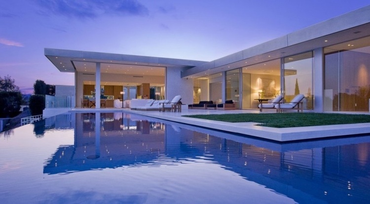 luxus-haus-Hollywood-Hills-Home-pool-terrasse-verglasung