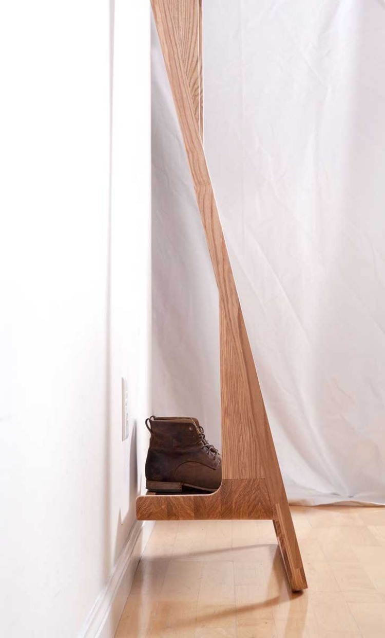 massivholz-garderobe-design-modern-kompakt
