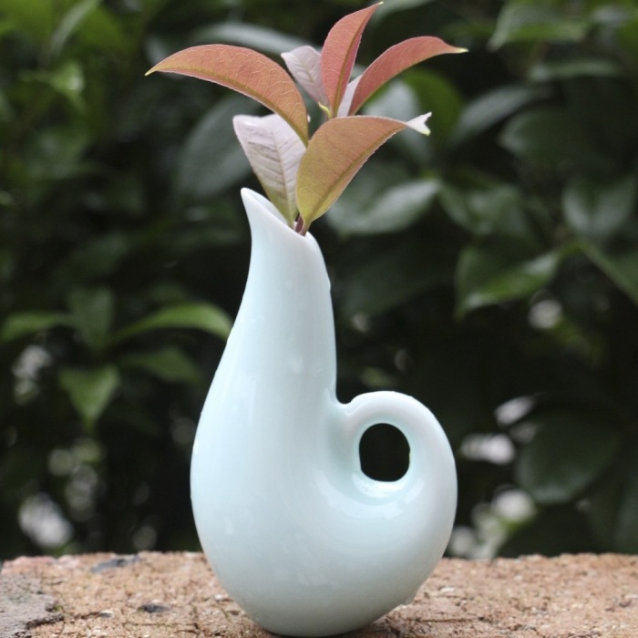 mini-vase-keramik-design-glasiert-ausgefallenes-design-geschenkidee