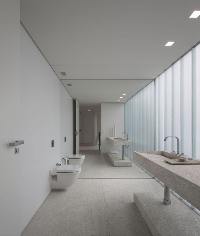 offene-Raumgestaltung-Badezimmer-Waschtische-Beton-Look-Wandhängend-WC
