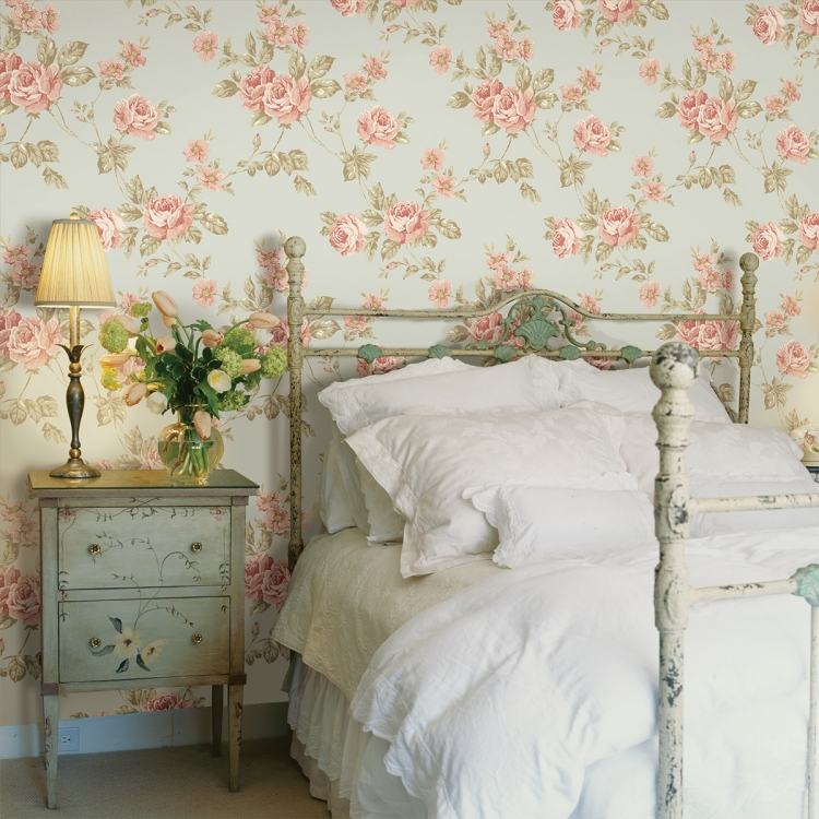 romantische deko ideen-schlafzimmer-tapeten-rosen-muster-shabby-shic