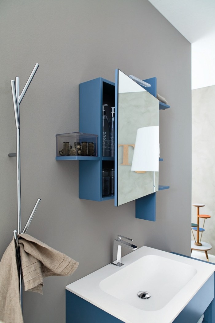 waschbeckenschrank-spiegelschrank-badezimmer-einrichtungsprogramm-blau