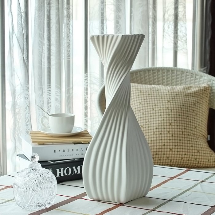 weiße-keramikvase-doppel-verdreht-design-original-dekoration-esstisch