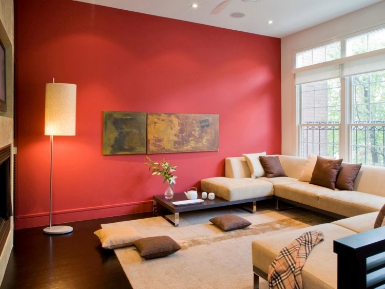 Wohnideen für die Farbe -wohnzimmer-wandfarbe-beerenrot-creme-braune-moebel