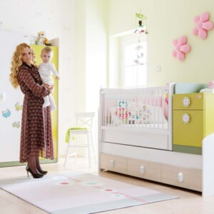 Babyzimmer komplett Möbel Kinderbett verwandelbar