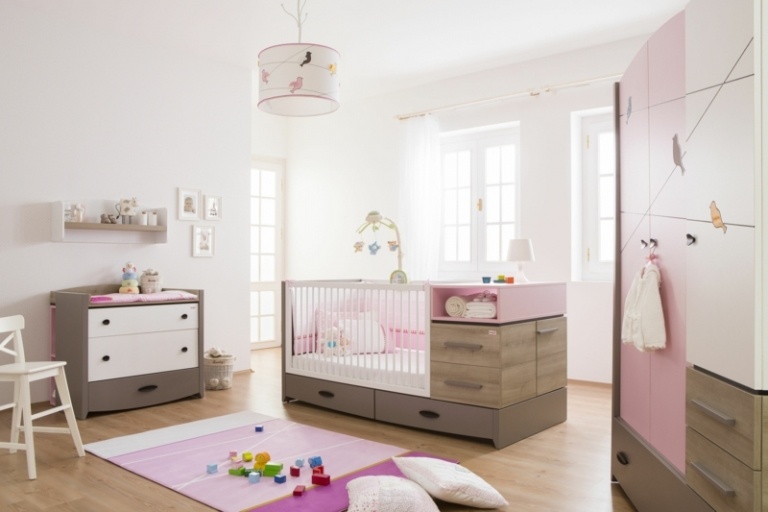 Babyzimmer komplett Möbel rosa Kleiderschrank Babybett Wickelkommode