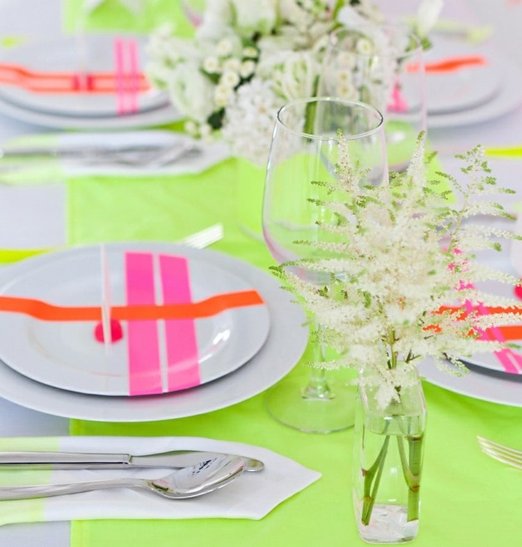 Basteln Frühling Tischdeko Ideen Neon Grün Tischläufer färben