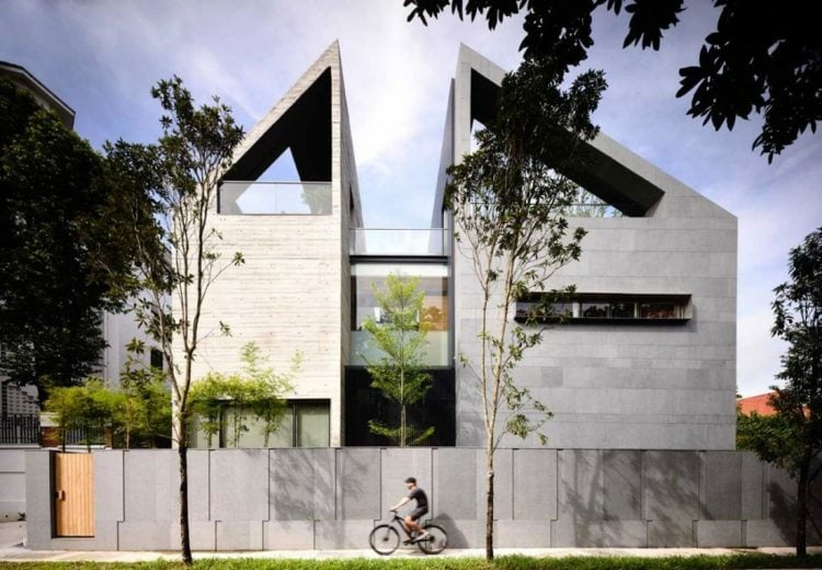 Einfamilienhaus großem Garten Architektenhaus Dachfesnter Glasfronten