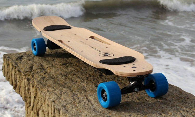 Elektro Skateboard Holz neues Design Handgriffe modern